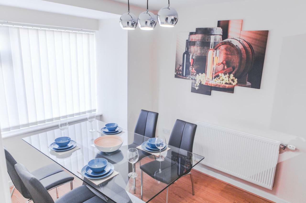 Salford Holiday Apartment Manchester Ngoại thất bức ảnh