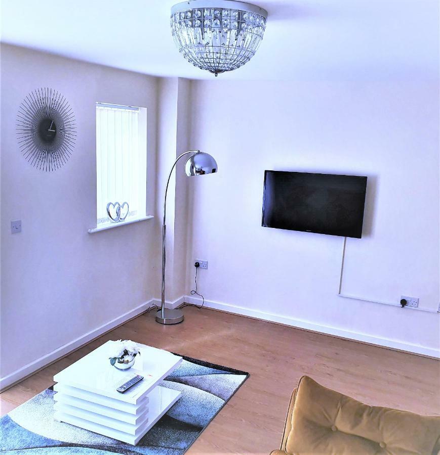 Salford Holiday Apartment Manchester Ngoại thất bức ảnh